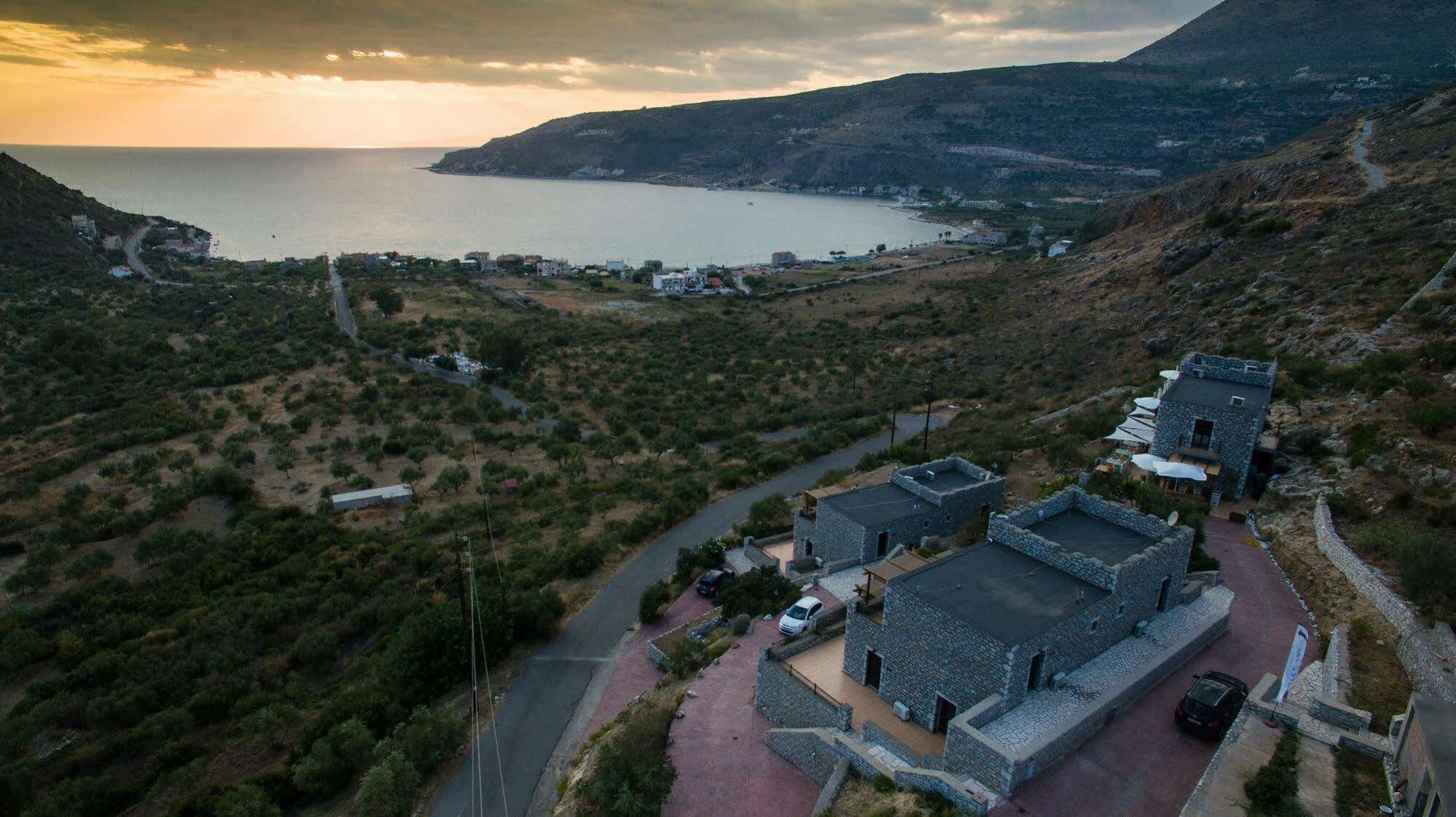 Onar Mani Suites Neo Oitilo Exterior photo